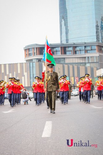 Silahlı Qüvvələr Günü münasibətilə hərbi orkestrlərin nümunəvi çıxışları - FOTOLAR